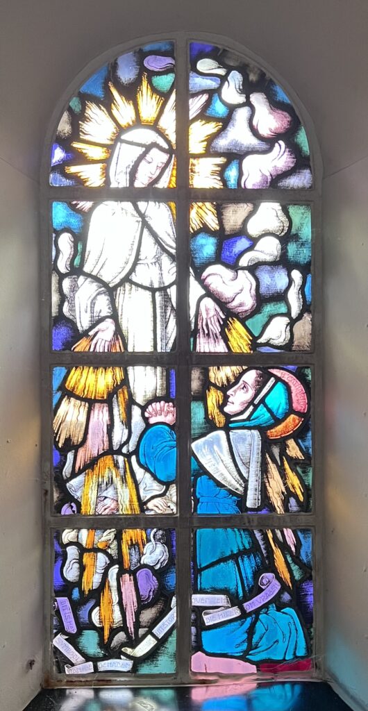 Achthuizen - Kirche Unsere Liebe Frau Himmelfahrt ABB 9143